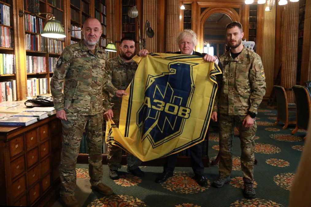 Ukraine’s Azov Brigade Officially Opens Its Ranks to Foreign Volunteers