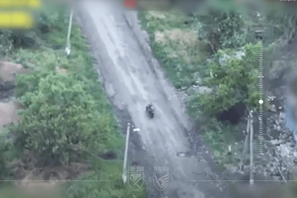 Ukrainian Soldiers Save the Wounded Under Fire—on a Captured Russian Motorcycle Ukrainian Soldiers Save the Wounded Under Fire—on a Captured Russian Motorcycle