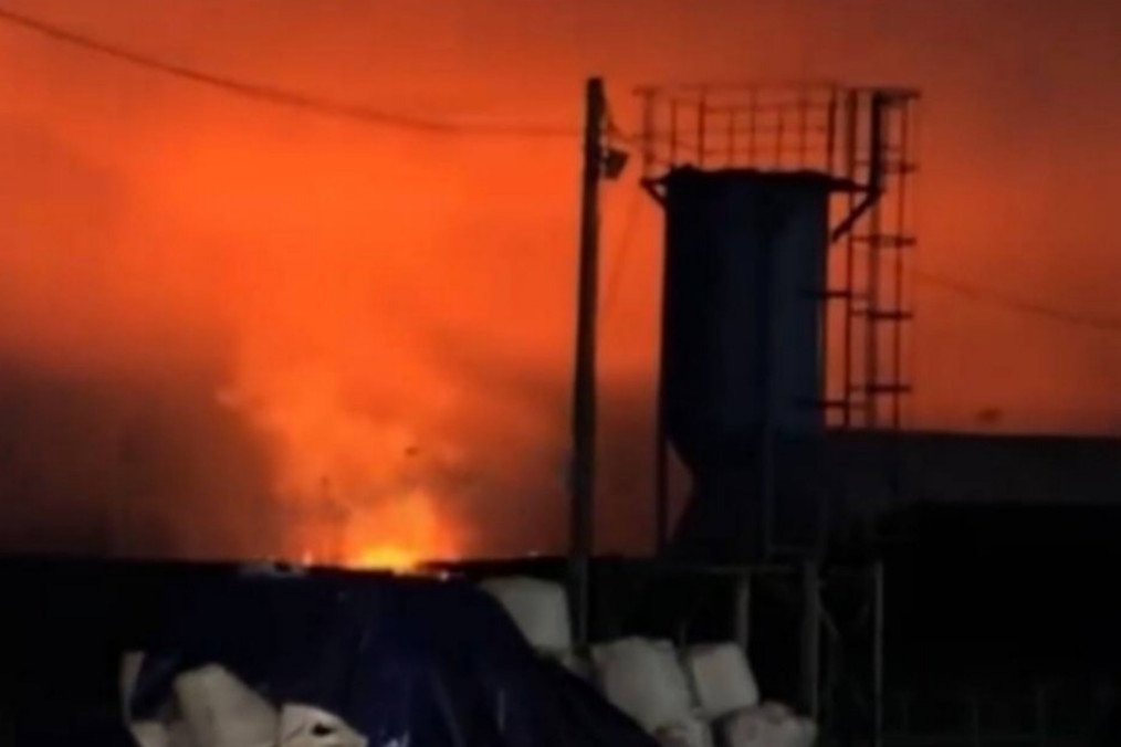 Drone attack on Russia’s Ust-Luga oil port, April 7, 2026. (Source: Exilenova+)