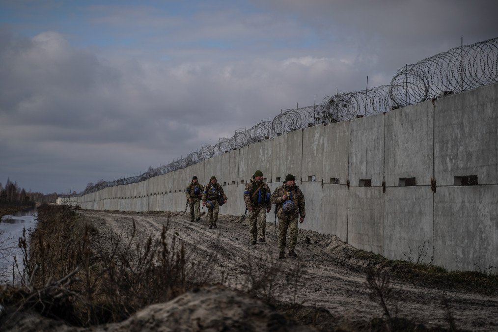 Belarus Mobilizes Troops and Wagner Forces Near Ukraine Border