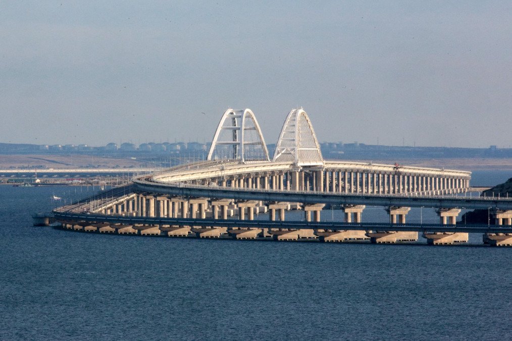 Russia Fortifies Kerch Bridge in Occupied Crimea with Additional Barges, OSINT Analyst Reports