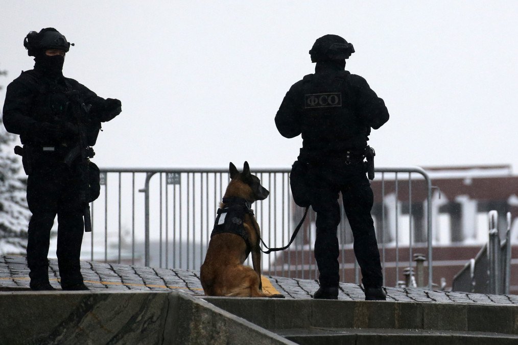 Russian Federal Protective Service (FSO) officers with a sniffer dog stand on duty during National Unity Day, November 4, 2024. (Photo: Getty Images)