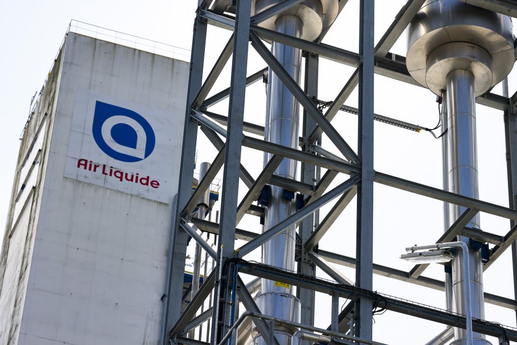 Putin Seizes French Air Liquide Assets in Russia Amid Wave of Expropriations