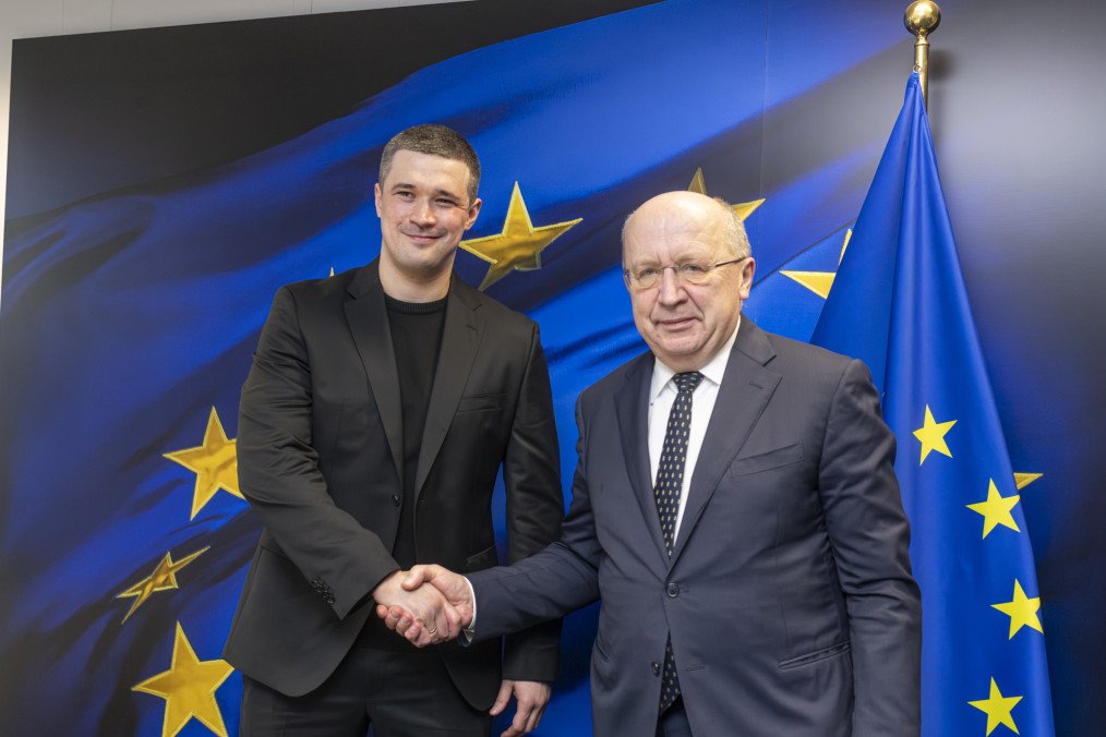 Mykhailo Fedorov, Minister of Defense of Ukraine, and Andrius Kubilius, European Commissioner for Defense and Space. (Source: Getty Images)