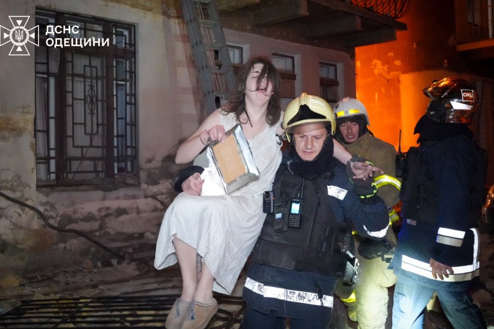 Massive Russian Drone Strike Ignites Fires Across Odesa, One Killed, 14 Injured Massive Russian Drone Strike Ignites Fires Across Odesa, One Killed, 14 Injured
