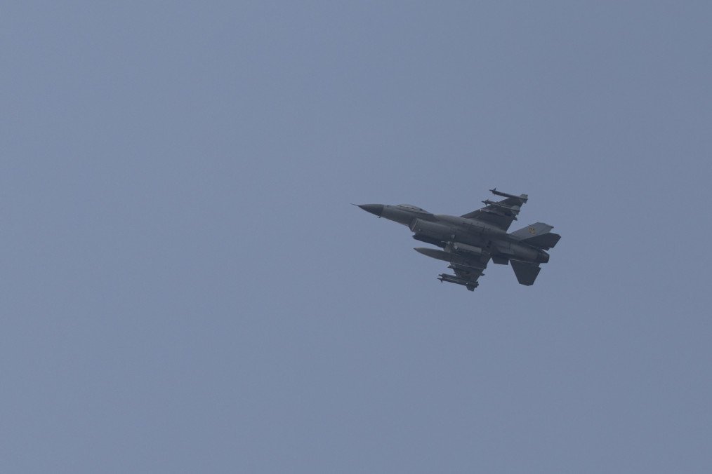 Ukraine Approves Long-Range Operations Against Russia as F-16 Support Expands An F-16 fighter jet. (Source: Getty Images)