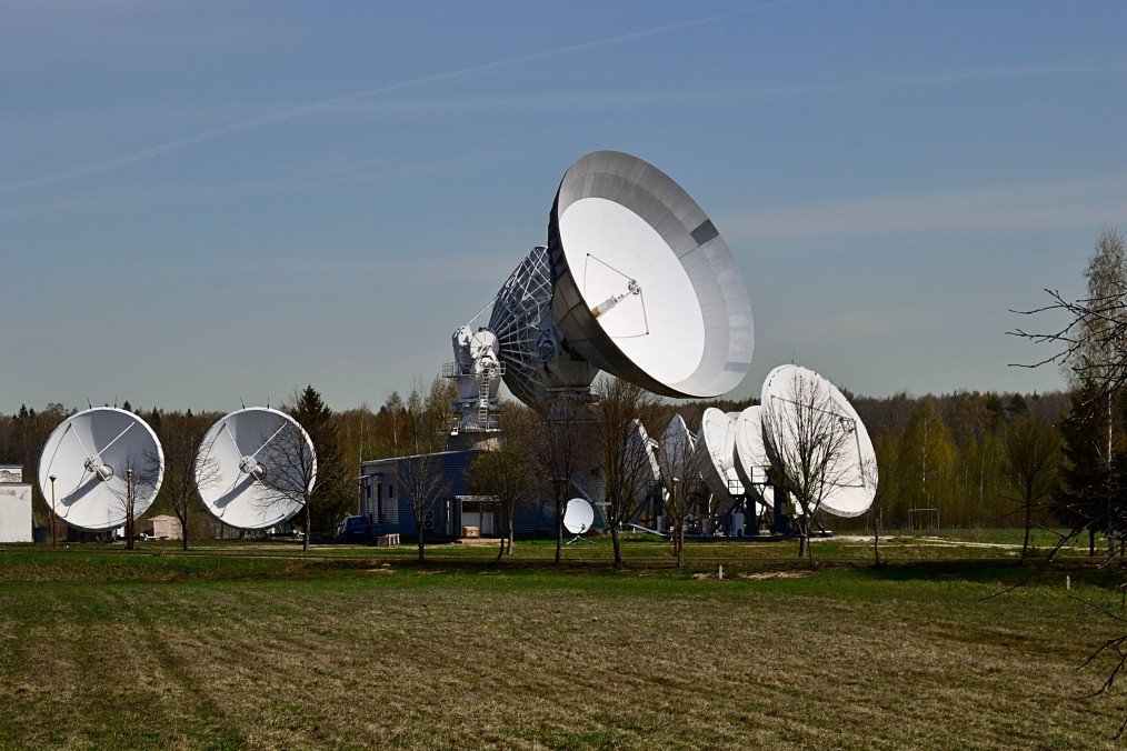 Antennas and satellite dishes in the Dubna Space Communications Center in Russia’s Moscow region. (Source: Wikimedia)