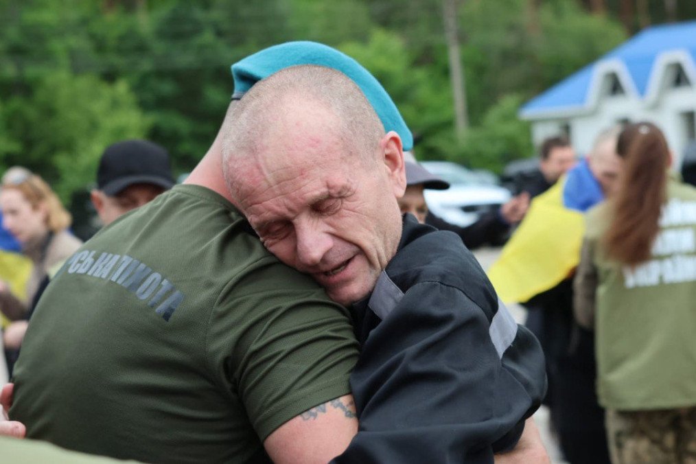 Sixth Ukraine-Russia POW Swap Secures Return of Critically Wounded Ukrainian Soldiers Sixth Ukraine-Russia POW Swap Secures Return of Critically Wounded Ukrainian Soldiers