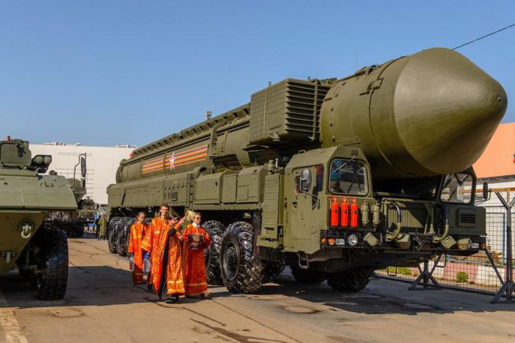 Blessing Ballistic Missiles Is Fine “If They Serve the People,” Says Russian Orthodox Priest Blessing Ballistic Missiles Is Fine “If They Serve the People,” Says Russian Orthodox Priest