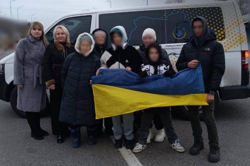 Ukraine Rescues 5 Children and a Persecuted Family From Russian Occupation