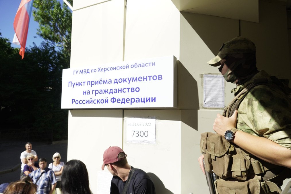 Russia Forces Passportization in Occupied Ukrainian Territories, Threatening Rights Deprivation