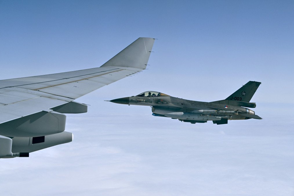 Netherlands to Hand Over F-16s to Ukraine "In the Near Future"