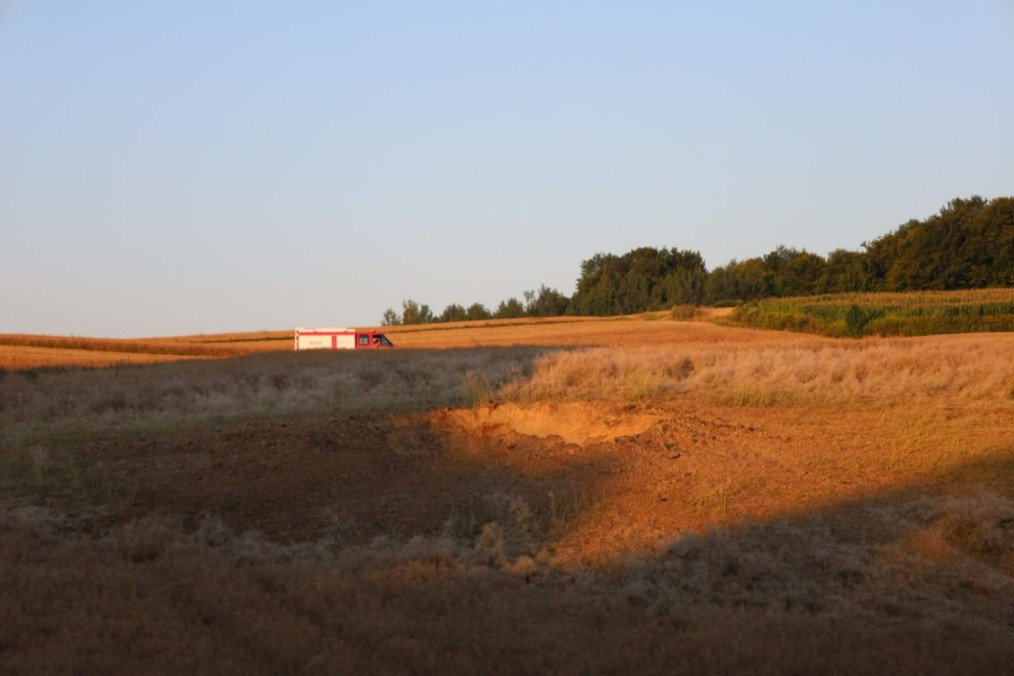 Crater after an explosion near Tarnawa-Kolonia in Biłgoraj County, July 30, 2026. Crater after an explosion near Tarnawa-Kolonia in Biłgoraj County, July 30, 2026.