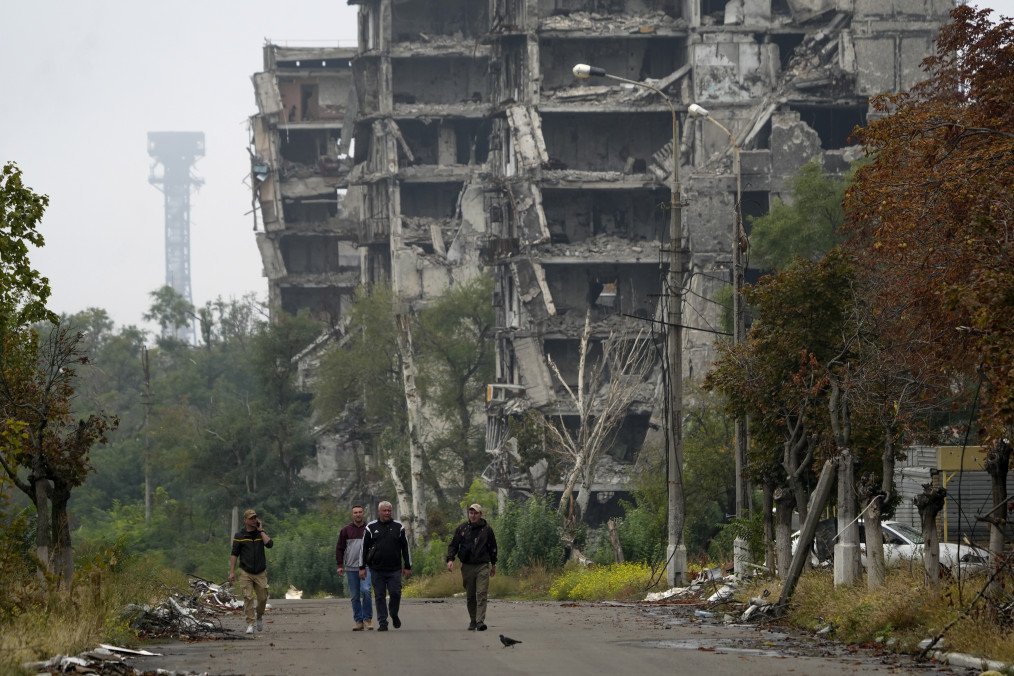 Russian Propaganda Film on Mariupol Accidentally Exposes Its Own War Crimes