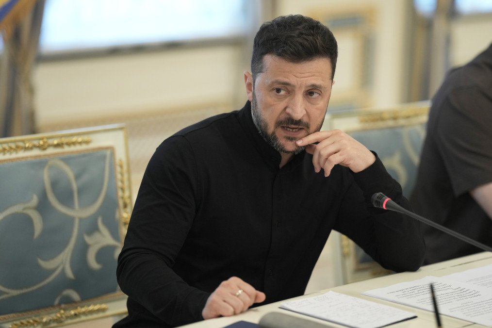 “Russia Shows the World Its Middle Finger”: Zelenskyy Reacts to Kremlin’s Threats of New “Responses” “Russia Shows the World Its Middle Finger”: Zelenskyy Reacts to Kremlin’s Threats of New “Responses”
