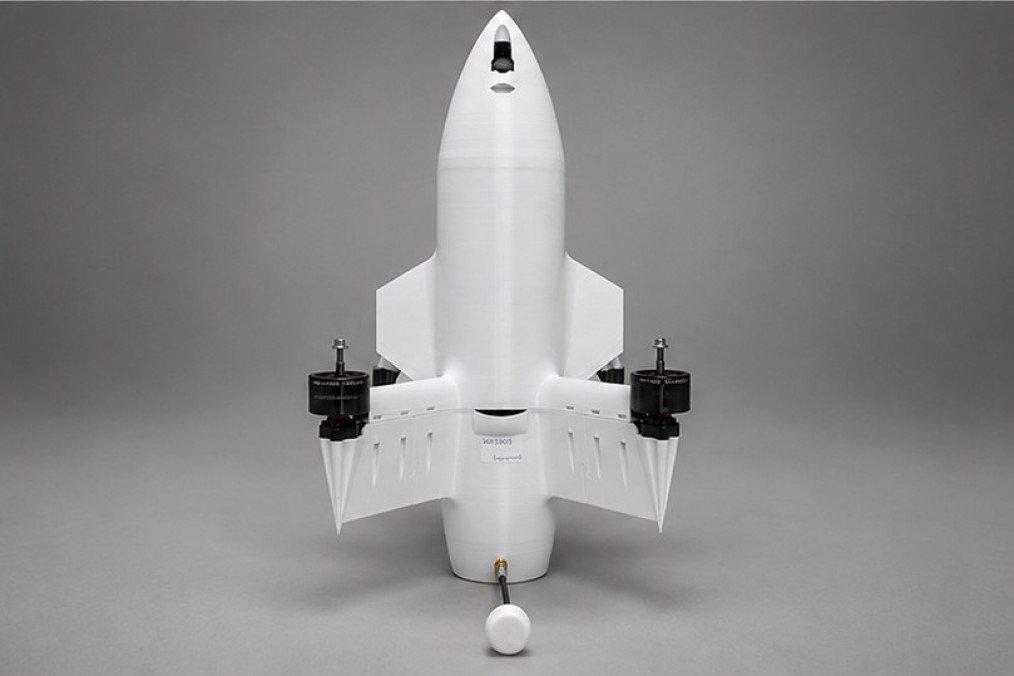 Dron interceptor ucraniano Zorelit v5 Fotografía del dron interceptor de fabricación ucraniana Zorelit v5, visto desde el frente.