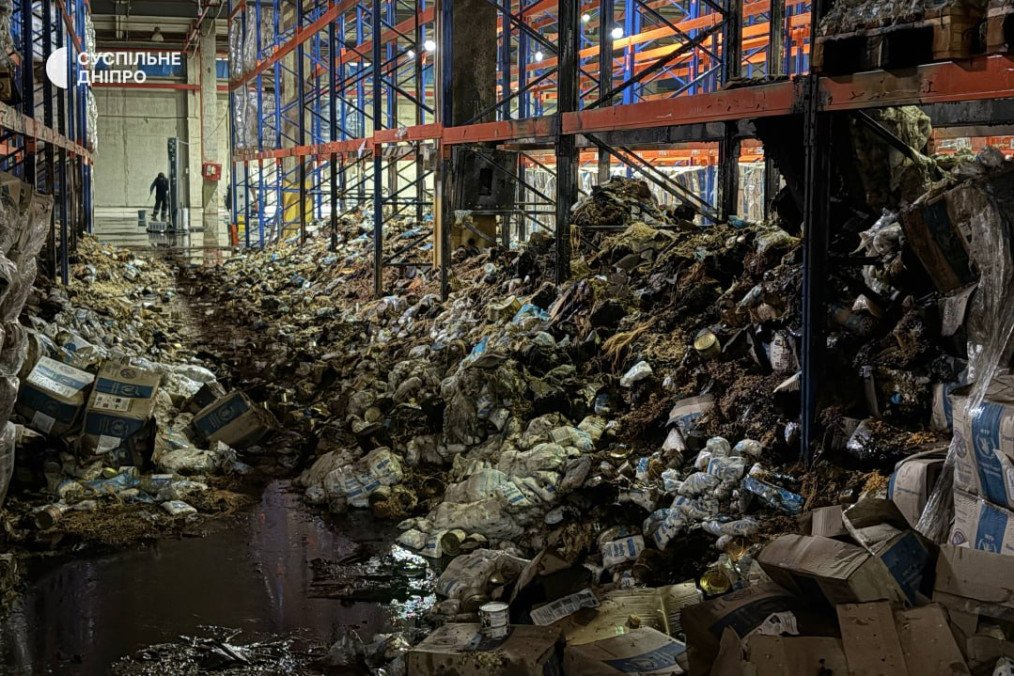 UN World Food Programme Warehouse Damaged in Russian Drone Attack in Dnipro UN World Food Programme Warehouse Damaged in Russian Drone Attack in Dnipro