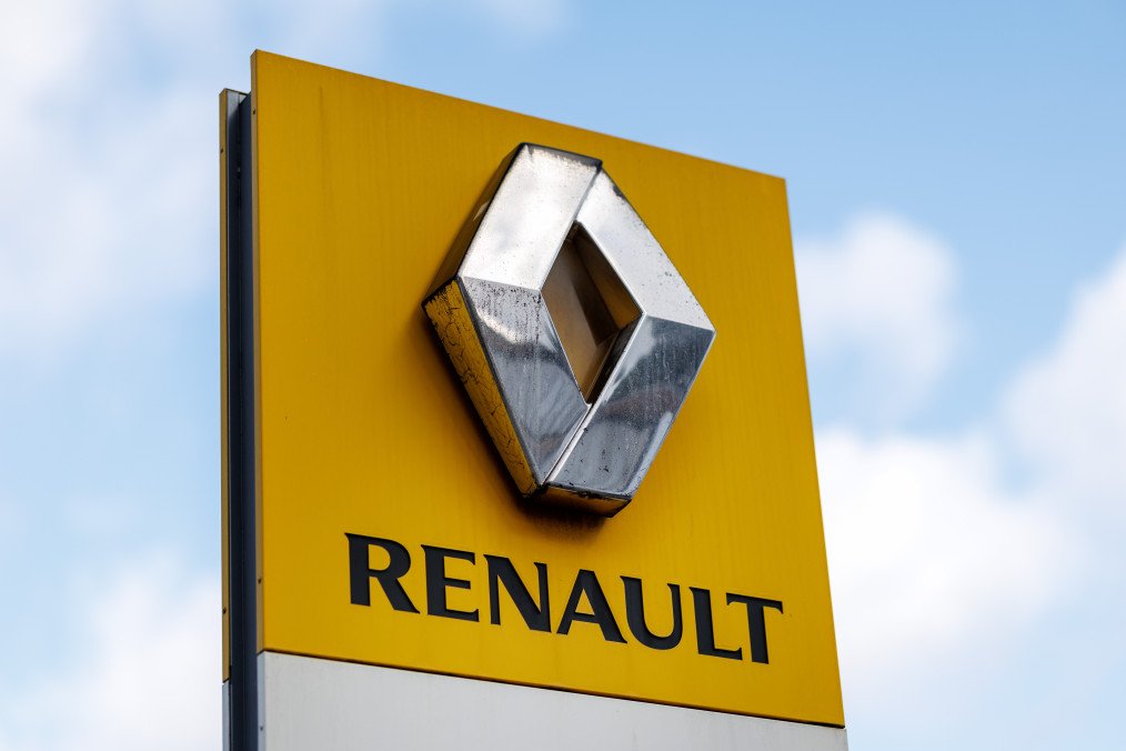 Renault Workers Oppose Ukraine Drone Plans Amid Kremlin Influence Fears Renault Workers Oppose Ukraine Drone Plans Amid Kremlin Influence Fears