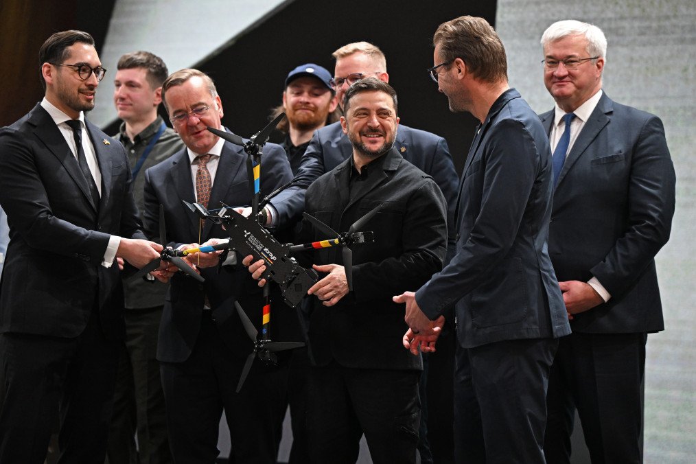 Volodymyr Zelenskyy, President of Ukraine, and Boris Pistorius (SPD), Minister of Defense, visit the drone manufacturer Quantum Frontline Industries before the start of the Munich Security Conference, February 13, 2026, Bavaria, Germany. Volodymyr Zelenskyy, President of Ukraine, and Boris Pistorius (SPD), Minister of Defense, visit the drone manufacturer Quantum Frontline Industries before the start of the Munich Security Conference, February 13, 2026, Bavaria, Germany.