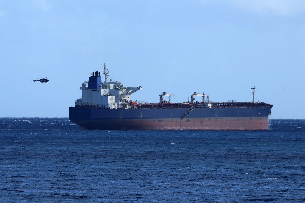 Russian shadow fleet oil tanker DF PEAK escorted by the French Navy towards La Possession bay, off the coast of the French Indian Ocean island of La Reunion. Illustrative photo. (Source: Getty Images) Russian shadow fleet oil tanker DF PEAK escorted by the French Navy towards La Possession bay, off the coast of the French Indian Ocean island of La Reunion. Illustrative photo. (Source: Getty Images)