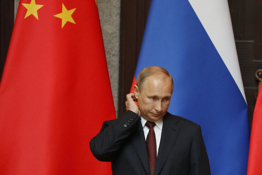 Russian Exports to China Plummet in 2025 Across Oil, Coal, Metal, and Auto Sectors
