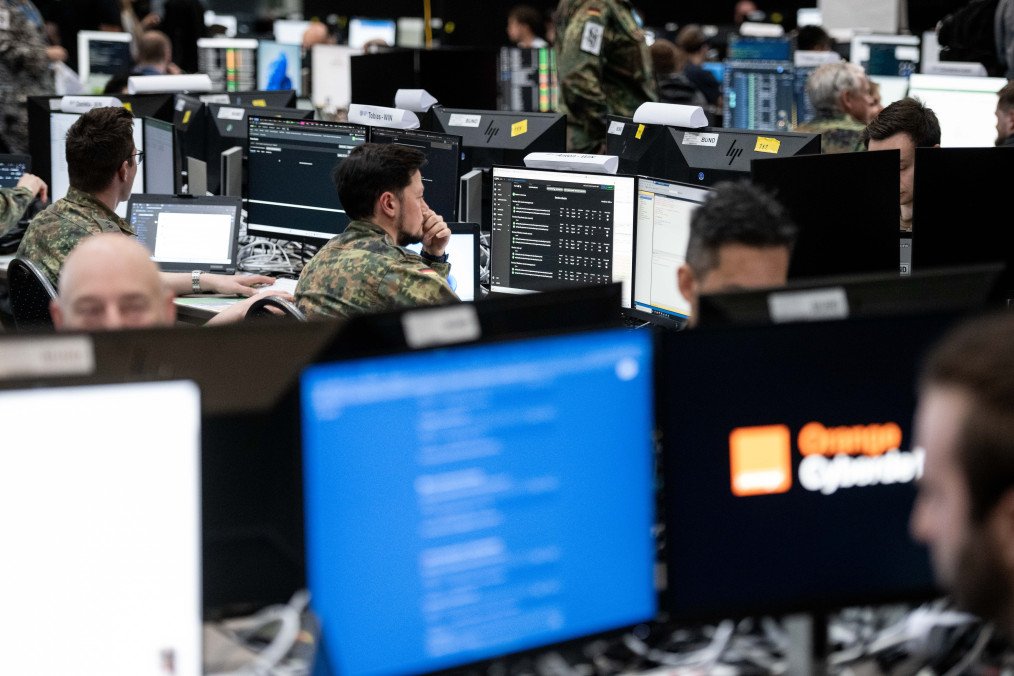 Inteligencia militar rusa pirateó cámaras de seguridad en Rumanía para rastrear la ayuda a Ucrania Inteligencia militar rusa pirateó cámaras de seguridad en Rumanía para rastrear la ayuda a Ucrania