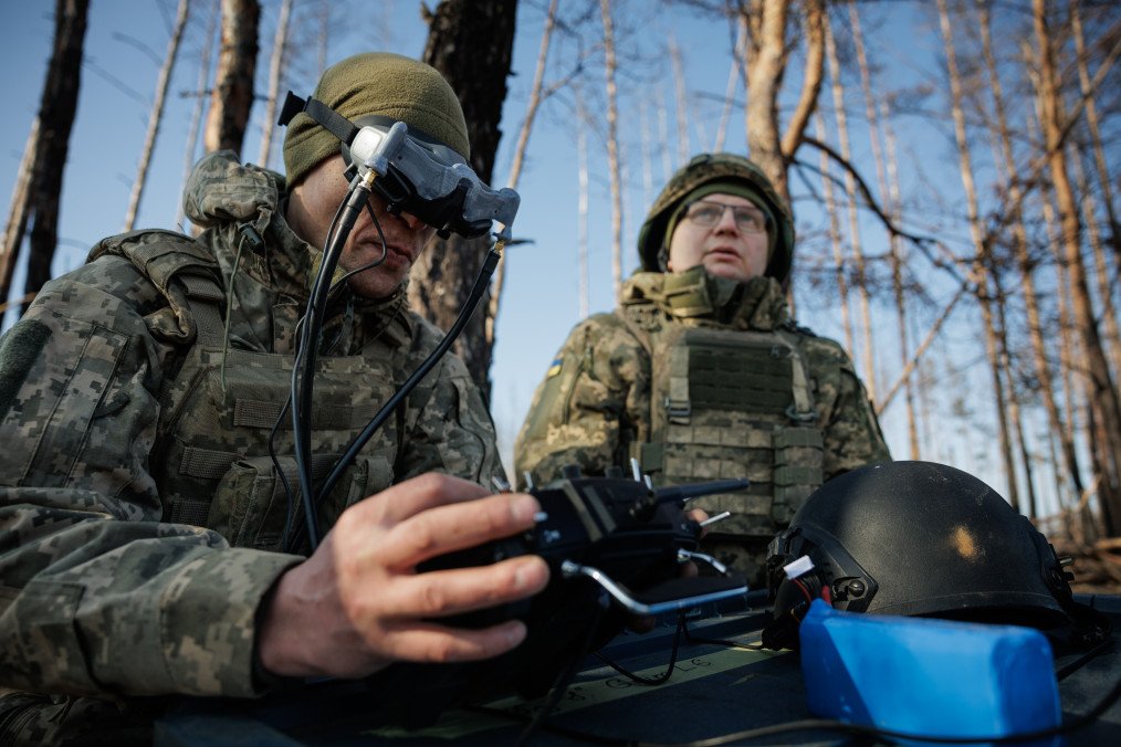 Ukraine War Is Rewriting Warfare With AI, Drones, and Robots, UK Minister Says