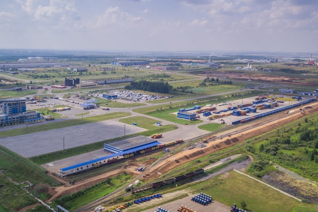 Drones apuntan a planta rusa de ensamblaje de UAV de ataque Shahed en Yelabuga