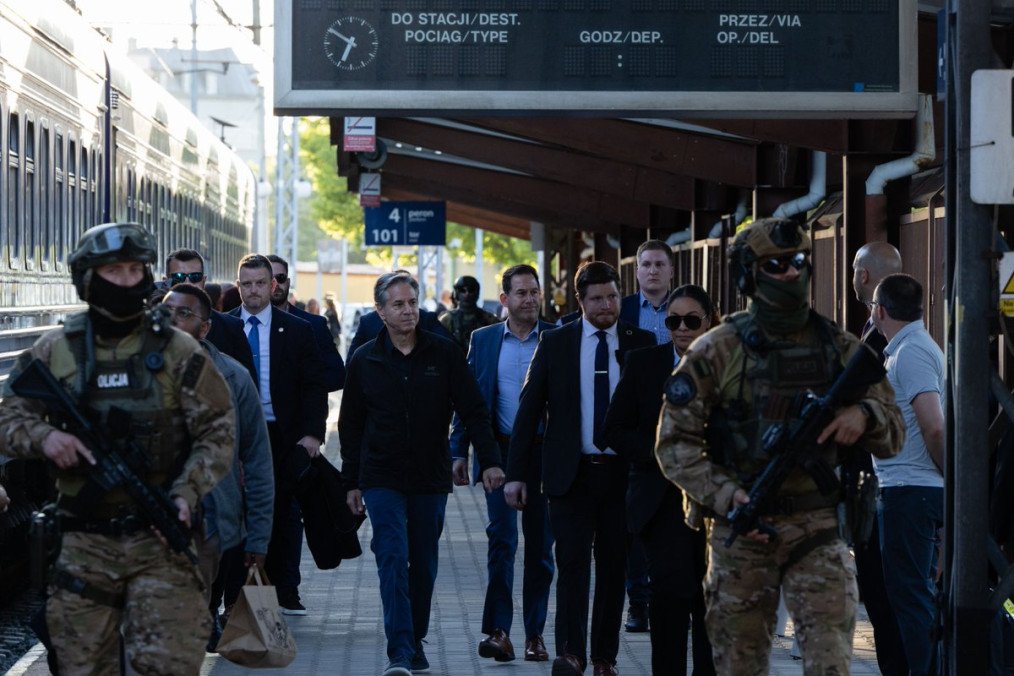 US Secretary of State Antony Blinken arrives in Ukraine