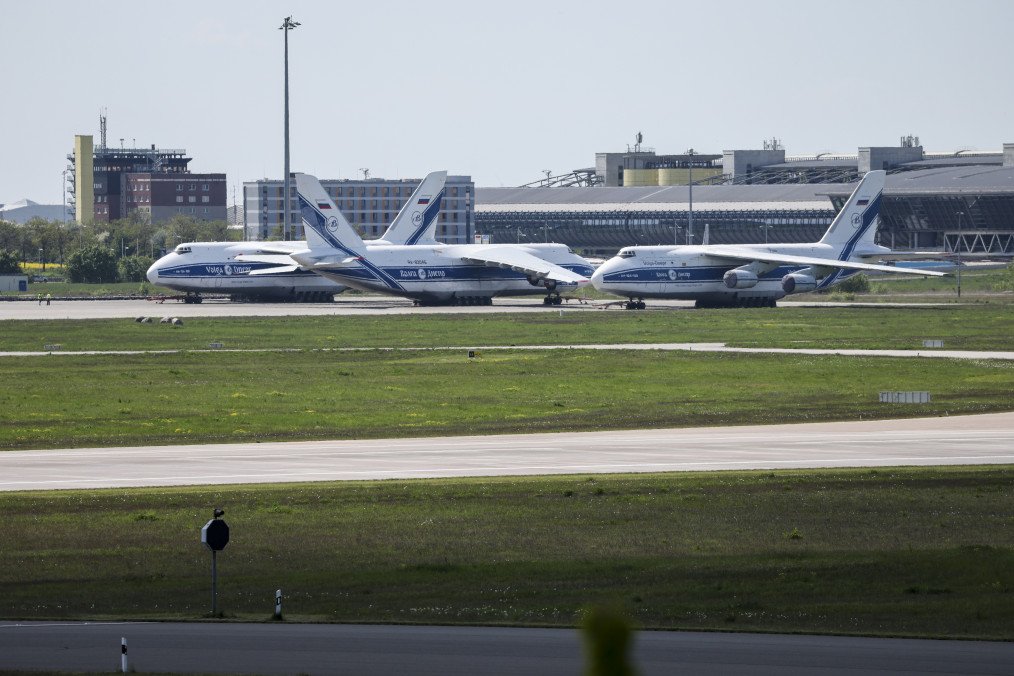 Russian Airlines Struggle Under Sanctions as Maintenance Gaps Threaten Flight Safety Russian Airlines Struggle Under Sanctions as Maintenance Gaps Threaten Flight Safety