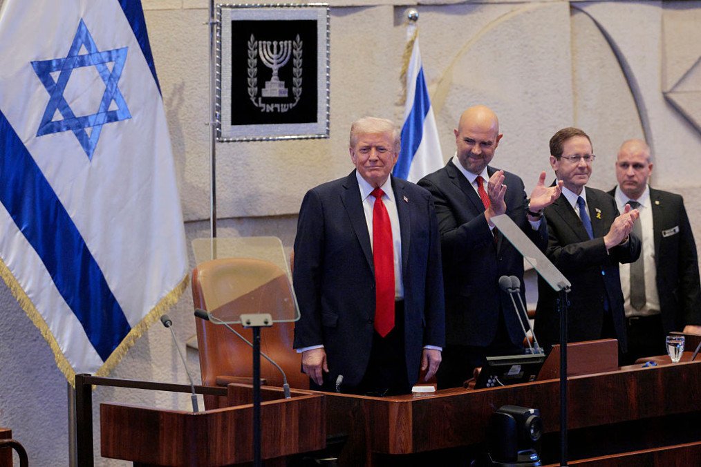 “Let’s Focus on Russia”: Trump Pledges to Prioritize Ending Ukraine War in Knesset Speech