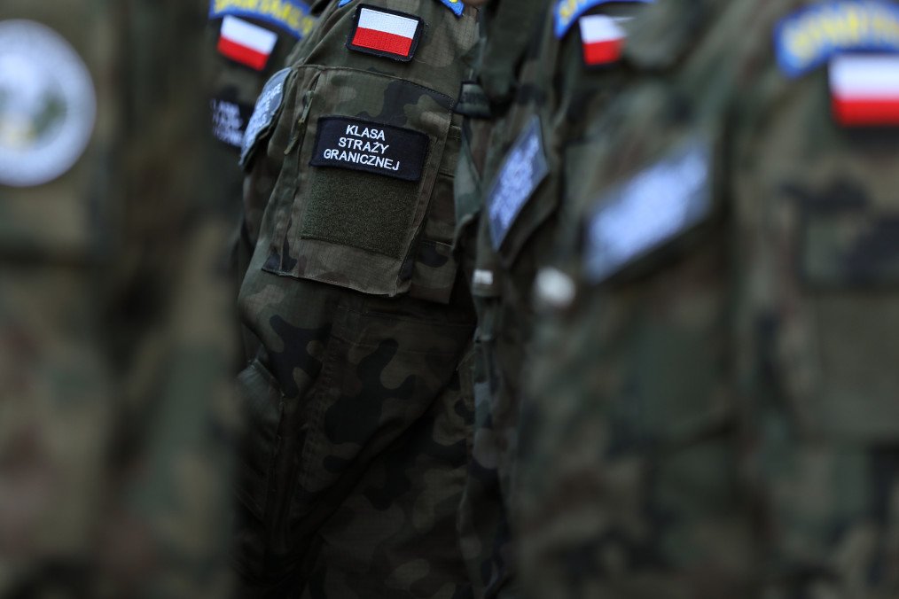 Poland Warns Citizens to Leave Belarus After Espionage Arrest During Zapad-2025 Drills