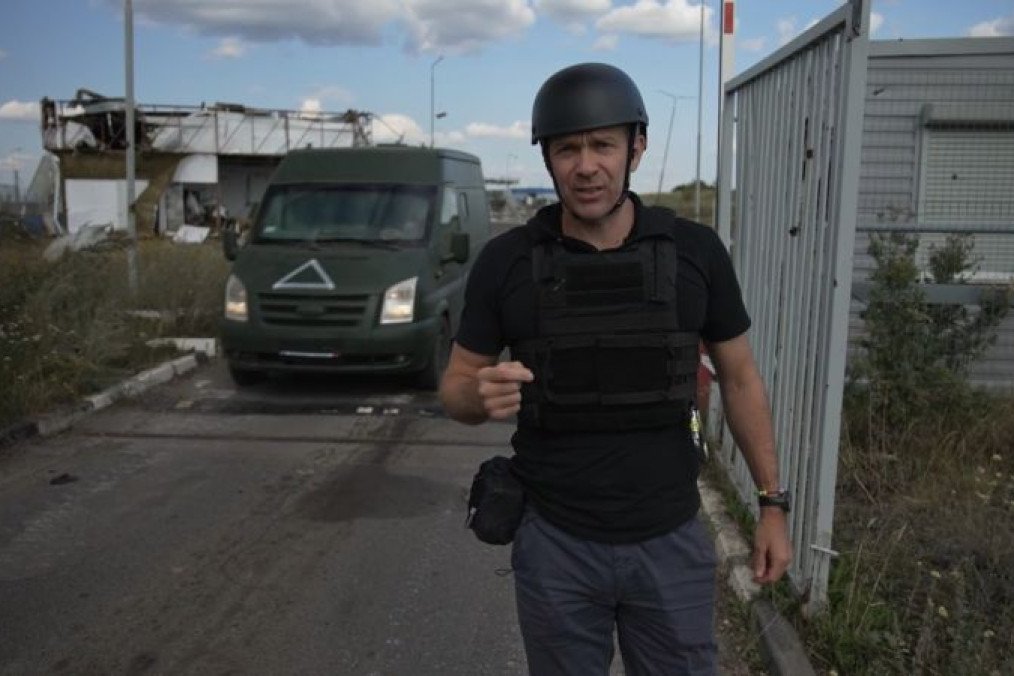 Russian Court Arrests CNN Journalist in Absentia Over Report from Kursk Region