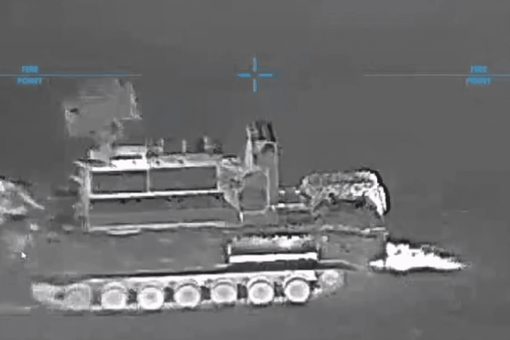 Russian Tor-M2 short-range air defense system moments before Ukrainian drone attack, April 2026. (Source: 414magyarbirds/X) Russian Tor-M2 short-range air defense system moments before Ukrainian drone attack, April 2026. (Source: 414magyarbirds/X)