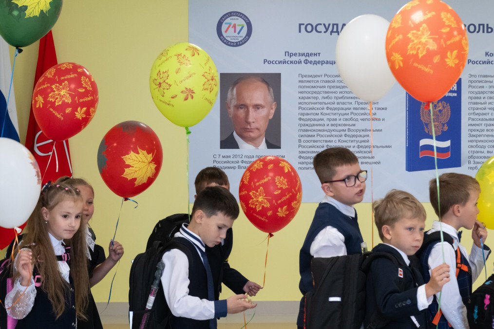 Russian Kindergartens Require Children to Engage in Pro-War Activities