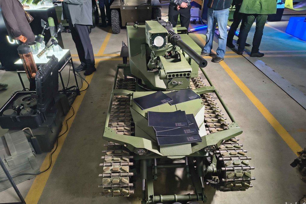 Spider robotic combat platform armed with an M2 Browning heavy machine gun, April 20, 2026. (Source: Militarnyi)