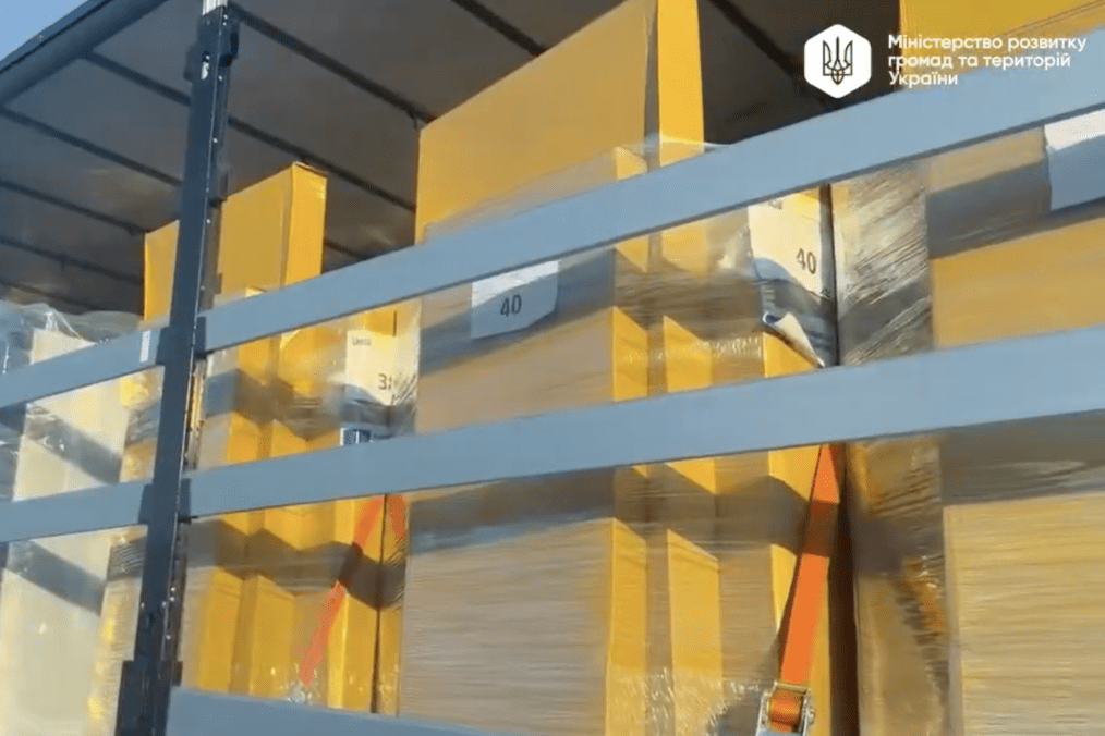 A shipment of industrial boiler equipment arriving in Ukraine as part of international humanitarian aid. (Photo: Oleksiy Kubela)