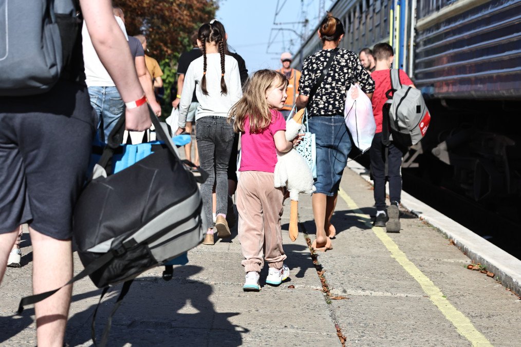 Six More Ukrainian Children and Their Mothers Return From Occupied Territories