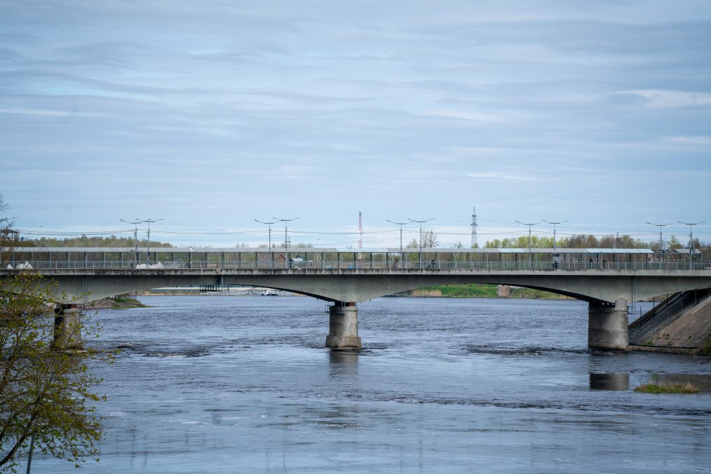 Estonian Border Security to Test Blade Buoys on Border With Russia