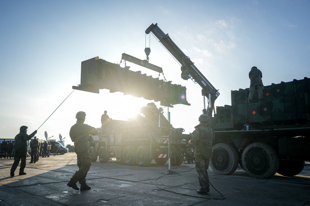 Patriot anti-aircraft missiles are loaded by Bundeswehr soldiers on 23 January 2025, in Rzeszów, Poland. Illustrative photo. Patriot anti-aircraft missiles are loaded by Bundeswehr soldiers on 23 January 2025, in Rzeszów, Poland. Illustrative photo.