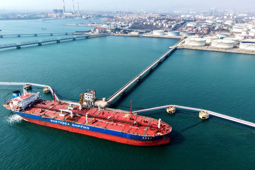 An oil tanker was unloading imported crude oil at the crude oil terminal of Qingdao Port in Qingdao City, Shandong Province, China. (Source: Getty Images)