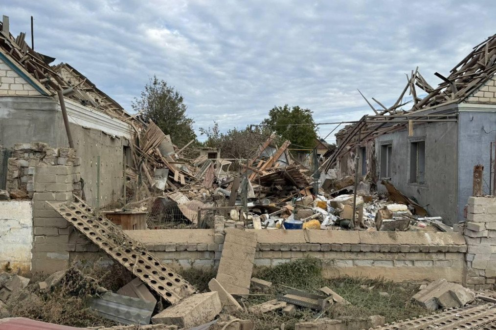 Russian Strike on Kherson Village Kills Elderly Woman, Wounds Three Children Russian Strike on Kherson Village Kills Elderly Woman, Wounds Three Children