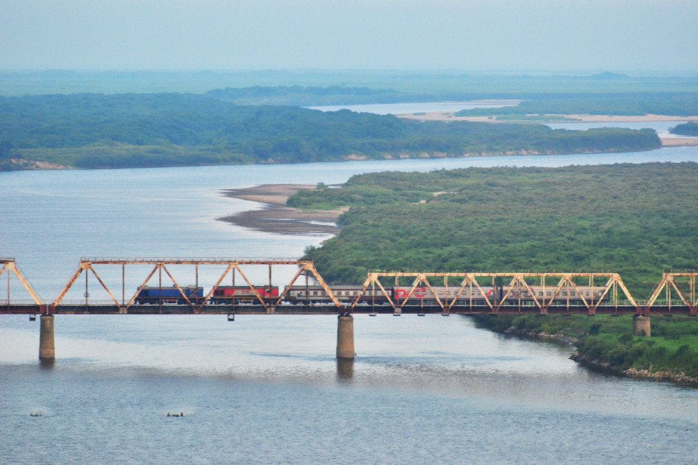 Russia and North Korea Start Building First Road Bridge Linking the Two Countries Russia and North Korea Start Building First Road Bridge Linking the Two Countries