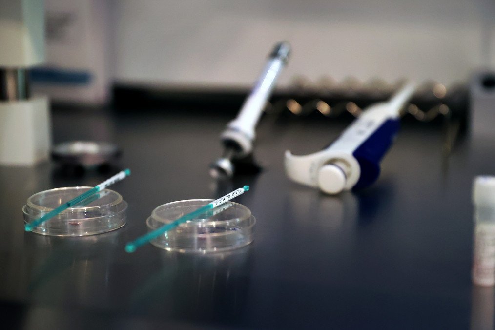 Russia to Fund IVF for Widows of Dead Soldiers as Battlefield Casualties and Demographic Crisis Mount Laboratory equipment and stored biomaterial samples used for artificial insemination. (Source: Getty Images)