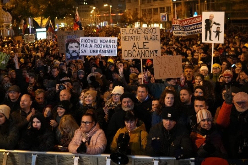 Protesters Rally Against Slovak Government Led by Robert Fico