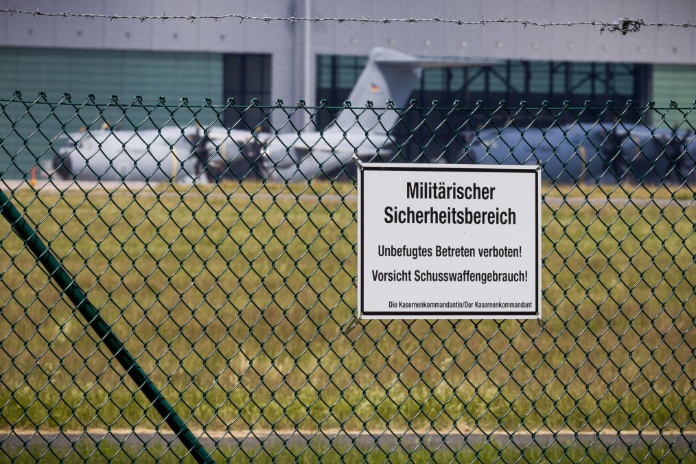 Lower Saxony, Wunstorf: Air Force Airbus A400M transport aircraft are stationed at Wunstorf Air Base in the Hanover region, on 25 June 2026. Illustrative image. Lower Saxony, Wunstorf: Air Force Airbus A400M transport aircraft are stationed at Wunstorf Air Base in the Hanover region, on 25 June 2026. Illustrative image.