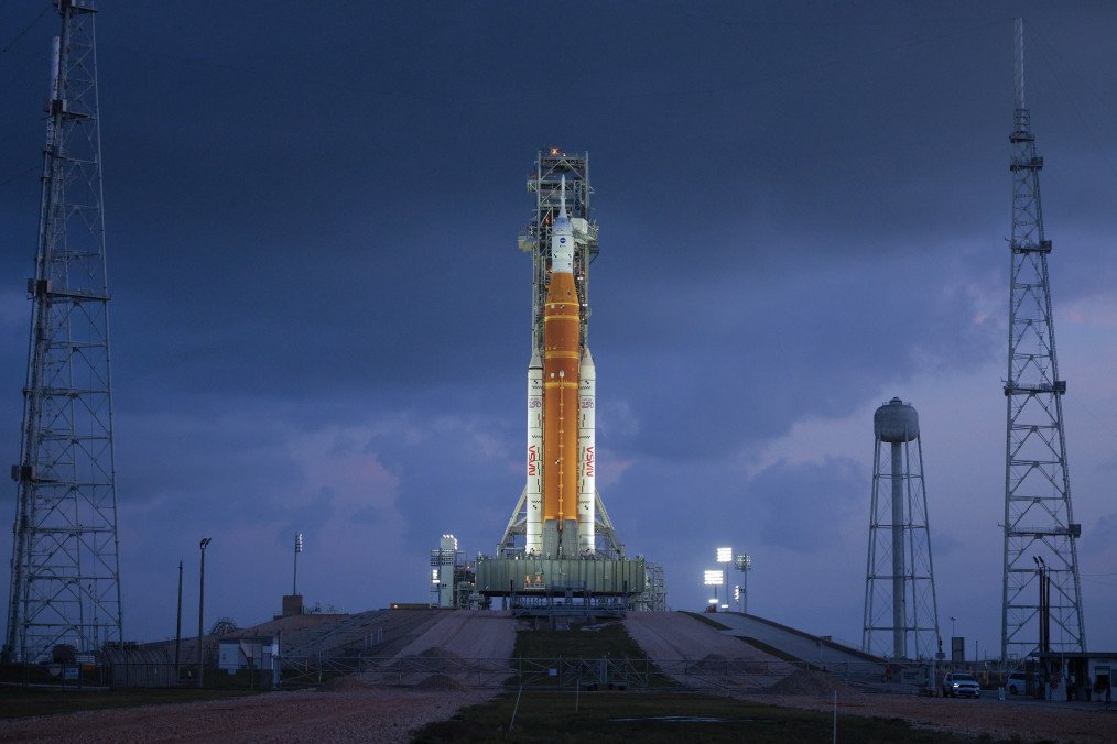 NASA's 322-foot-tall Artemis II Space Launch System rocket and Orion spacecraft stand on Launch Complex 39B at Kennedy Space Center. (Source: Getty Images)