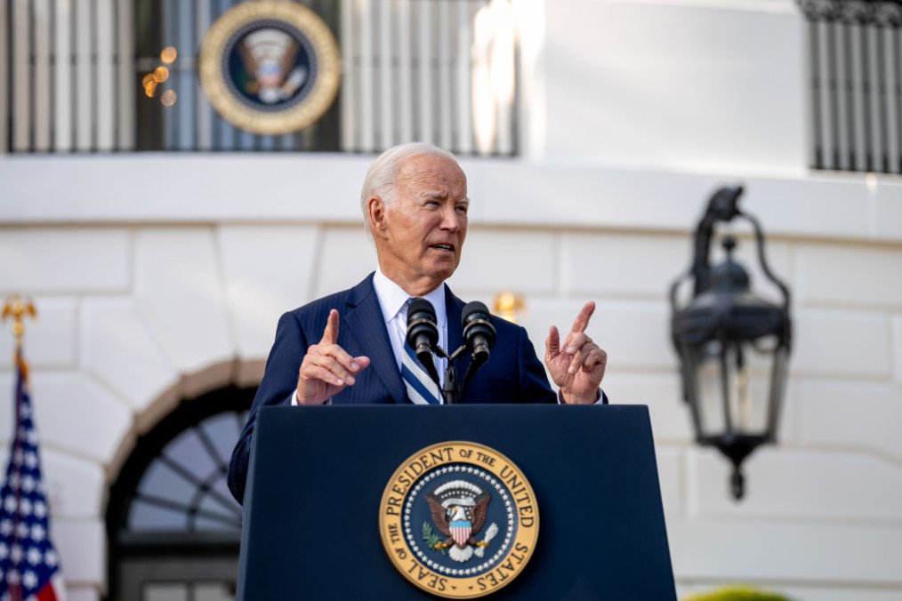 Biden: US Is Working On Letting Ukraine Use Long-Range Weapons to Strike Russia