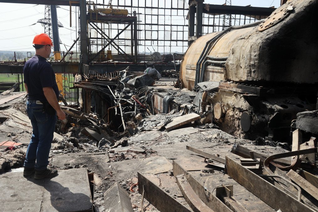 A worker is inspecting the damage at the Kharkiv Combined Heat and Power Plant in the Kharkiv Region, Ukraine, on April 11, 2024. Illustrative photo. (Source: Getty Images)