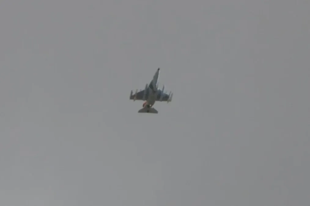 An Iranian Air Force fighter jet flies over Tehran during reported aerial patrols. (Source: Babak Taghvaee) An Iranian Air Force fighter jet flies over Tehran during reported aerial patrols. (Source: Babak Taghvaee)